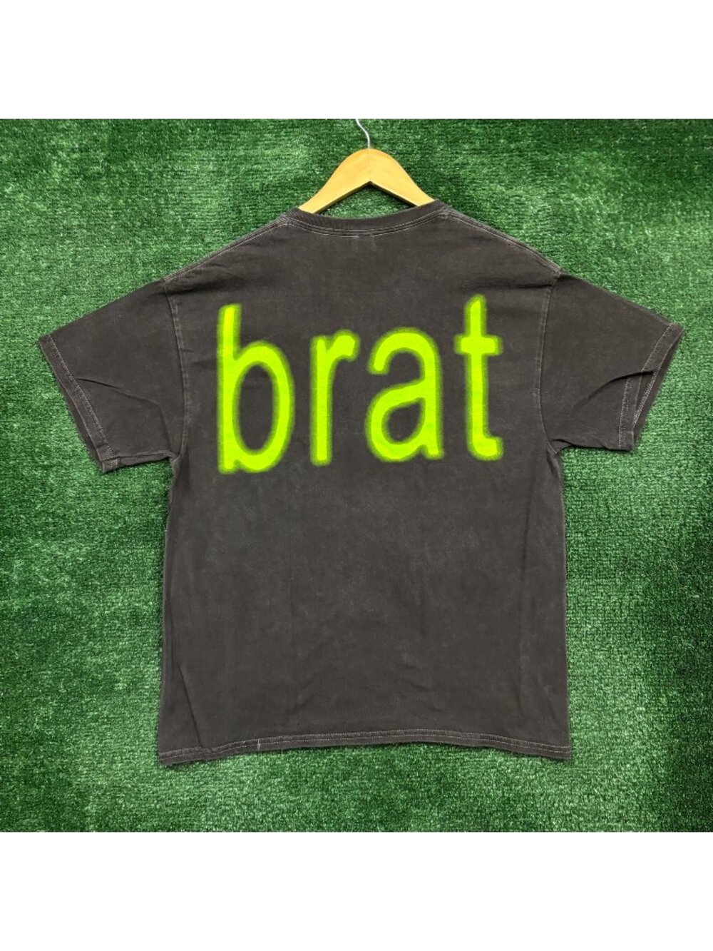 Charli XCX Brat Hyperpop Album T-Shirt Size Medium